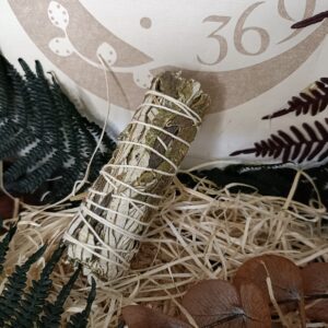 Atadillo Yerba Santa negra