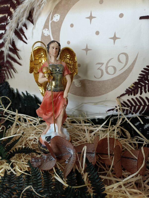 Figura del Arcángel Rafael - Imagen 4