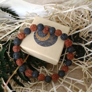 Pulsera Rudraksha y Piedra de Lava Elástica |