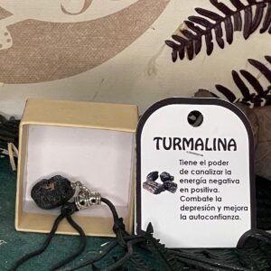 Collar Esotérico de Turmalina en Bruto