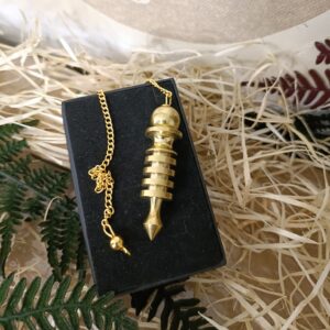 Péndulo Isis de Metal con Cavidad para Testigo