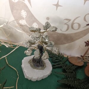 Árbol con Minerales de Pirita en Bruto Pequeño