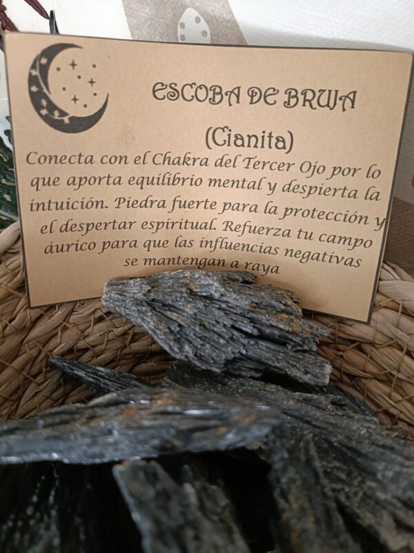 Escoba de Bruja de Cianita - Imagen 4