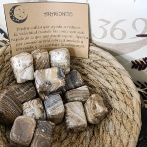 Aragonito Marrón Pulido