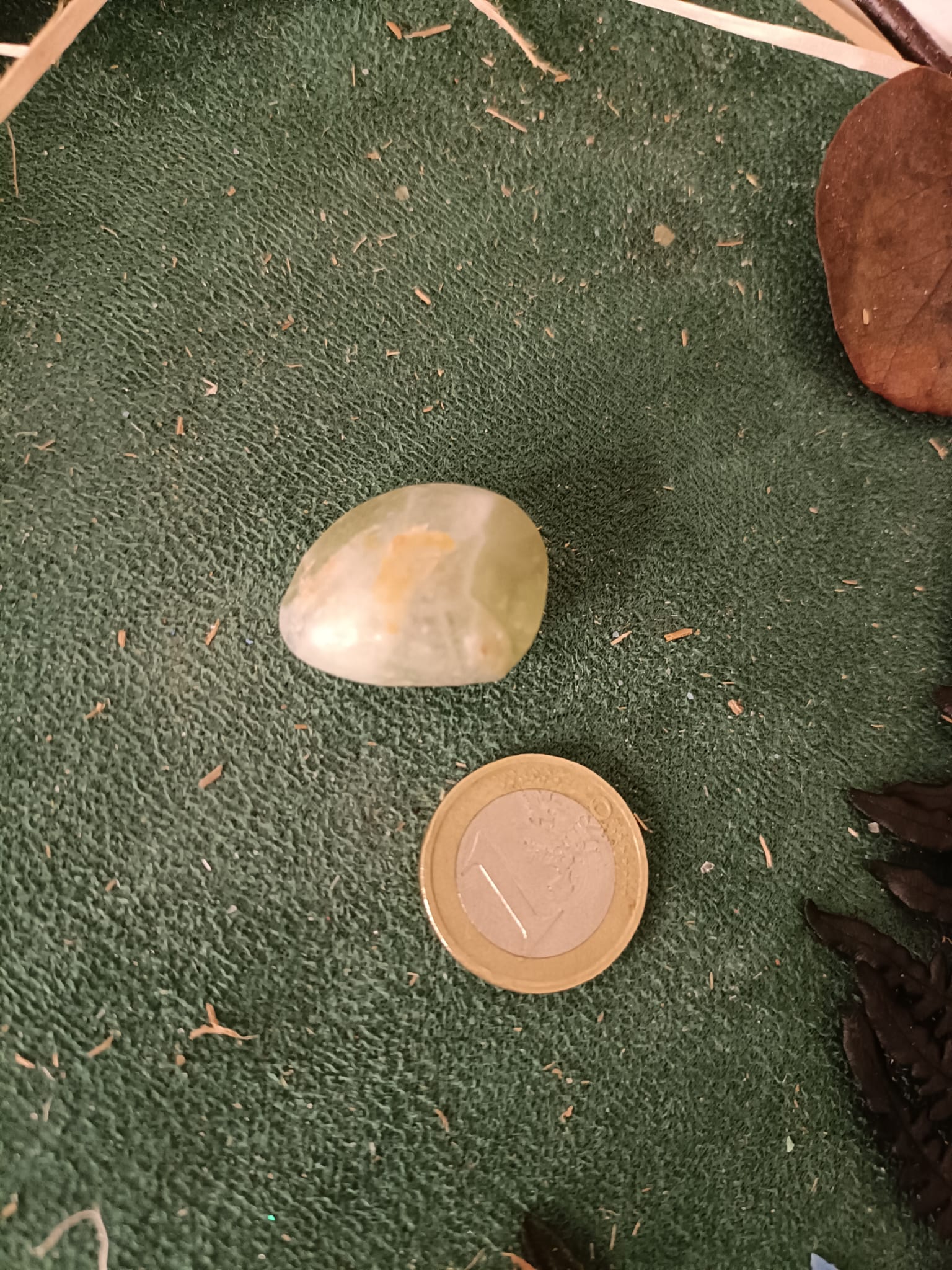 Fluorita Verde Pulida - Imagen 2