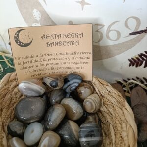 Ágata Negra Bandeada Canto Rodado
