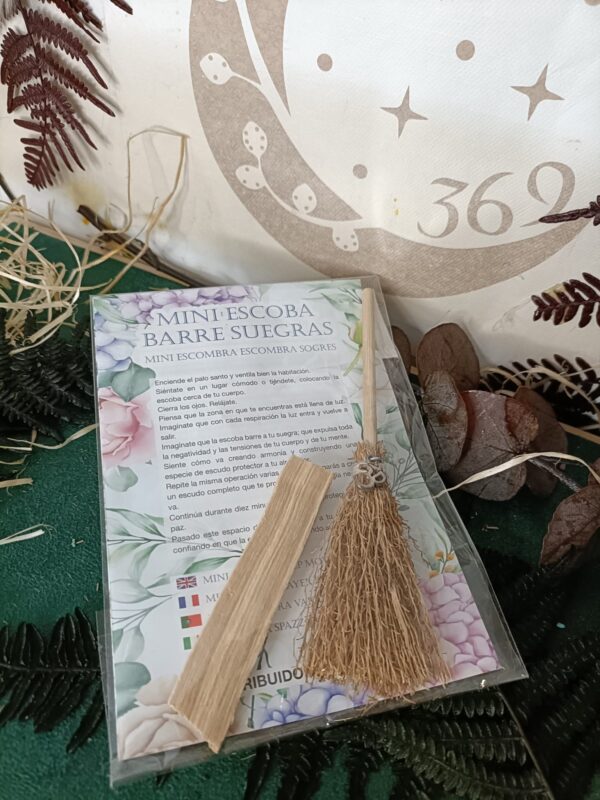 Miniescoba Barresuegras 15cm con Palo Santo