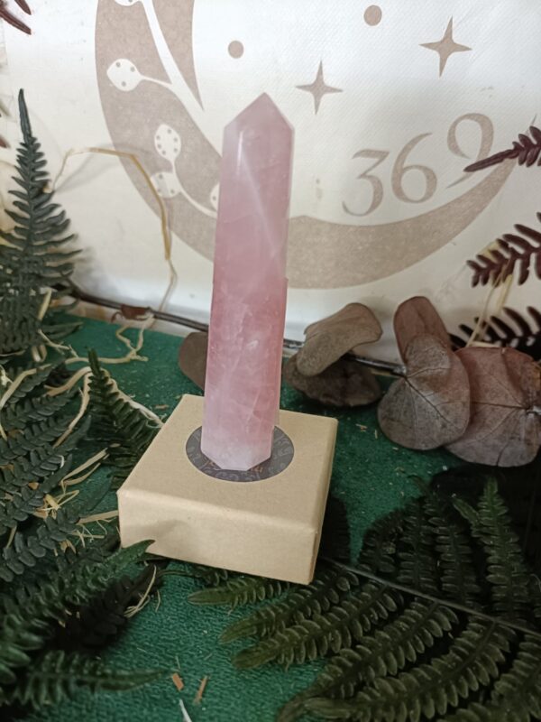 Obelisco de Cuarzo Rosa