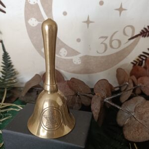 Pequeña Campana con Estrella de Cinco Puntas