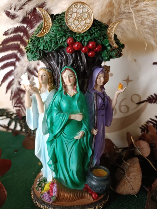 Figura Triple Diosa Celta 20 cm - Imagen 2