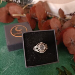 Anillo Ajustable con Cristal de Roca