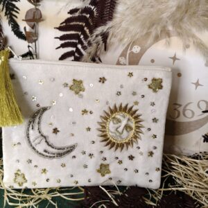 Bolsa de Tarot de Terciopelo Blanco con Cremallera y Bordado Sol y Luna – 20x15 cm