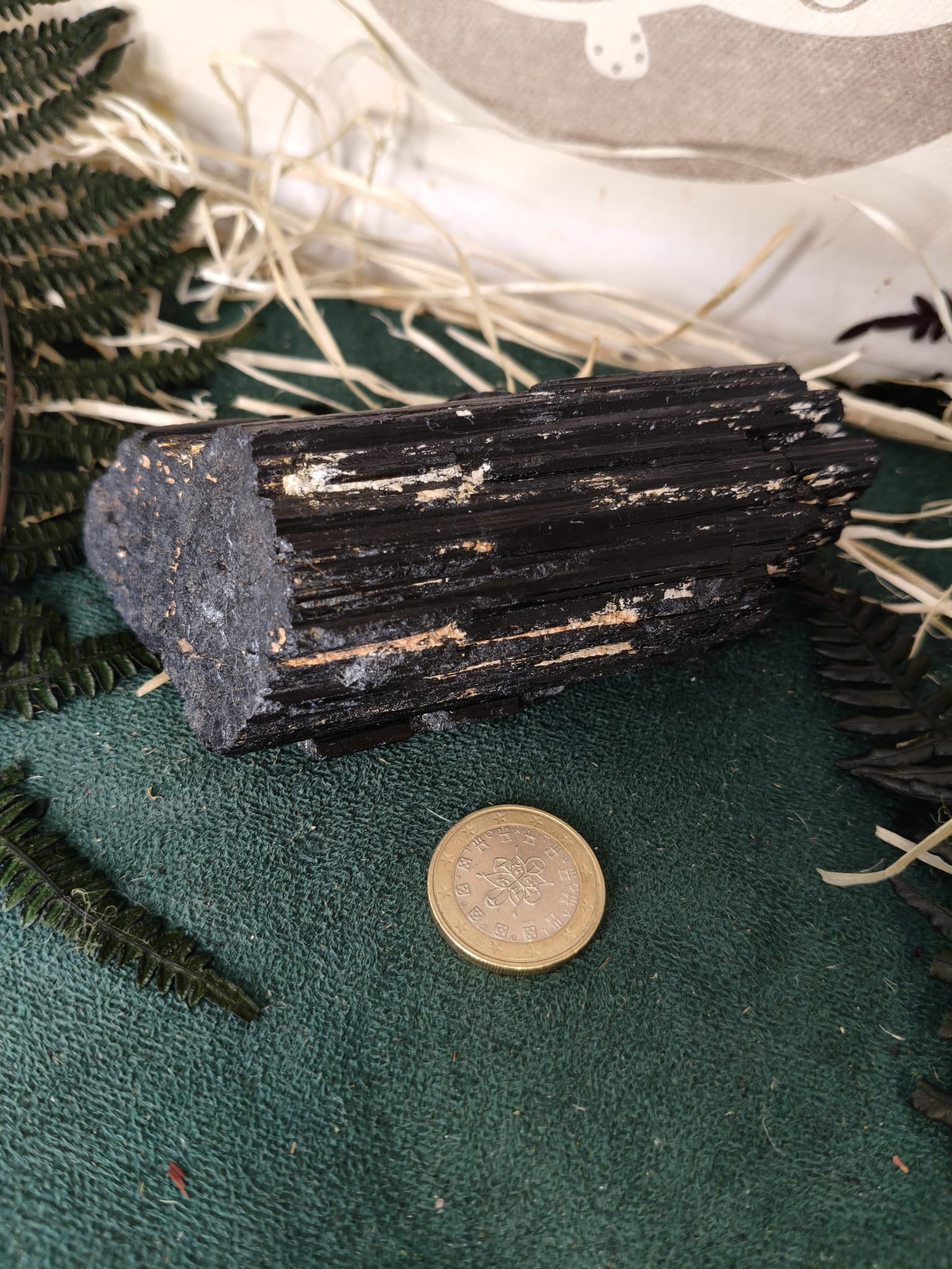 Turmalina Negra en Bruto – Pieza de 400 g aprox. - Imagen 4