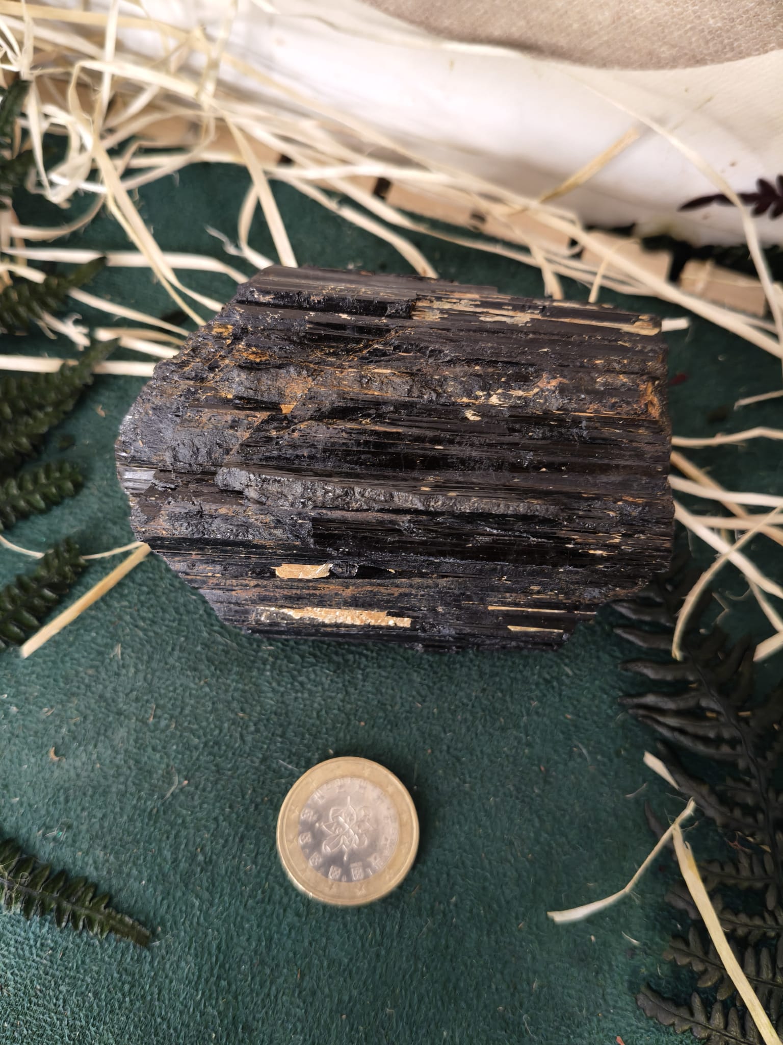 Turmalina Negra en Bruto – Pieza de 400 g aprox. - Imagen 6