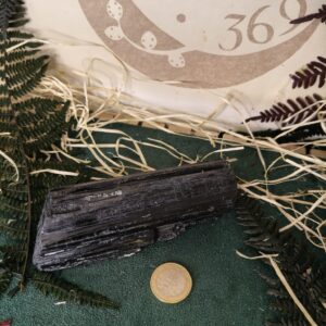 Turmalina Negra en Bruto – Pieza de 360 g aprox.