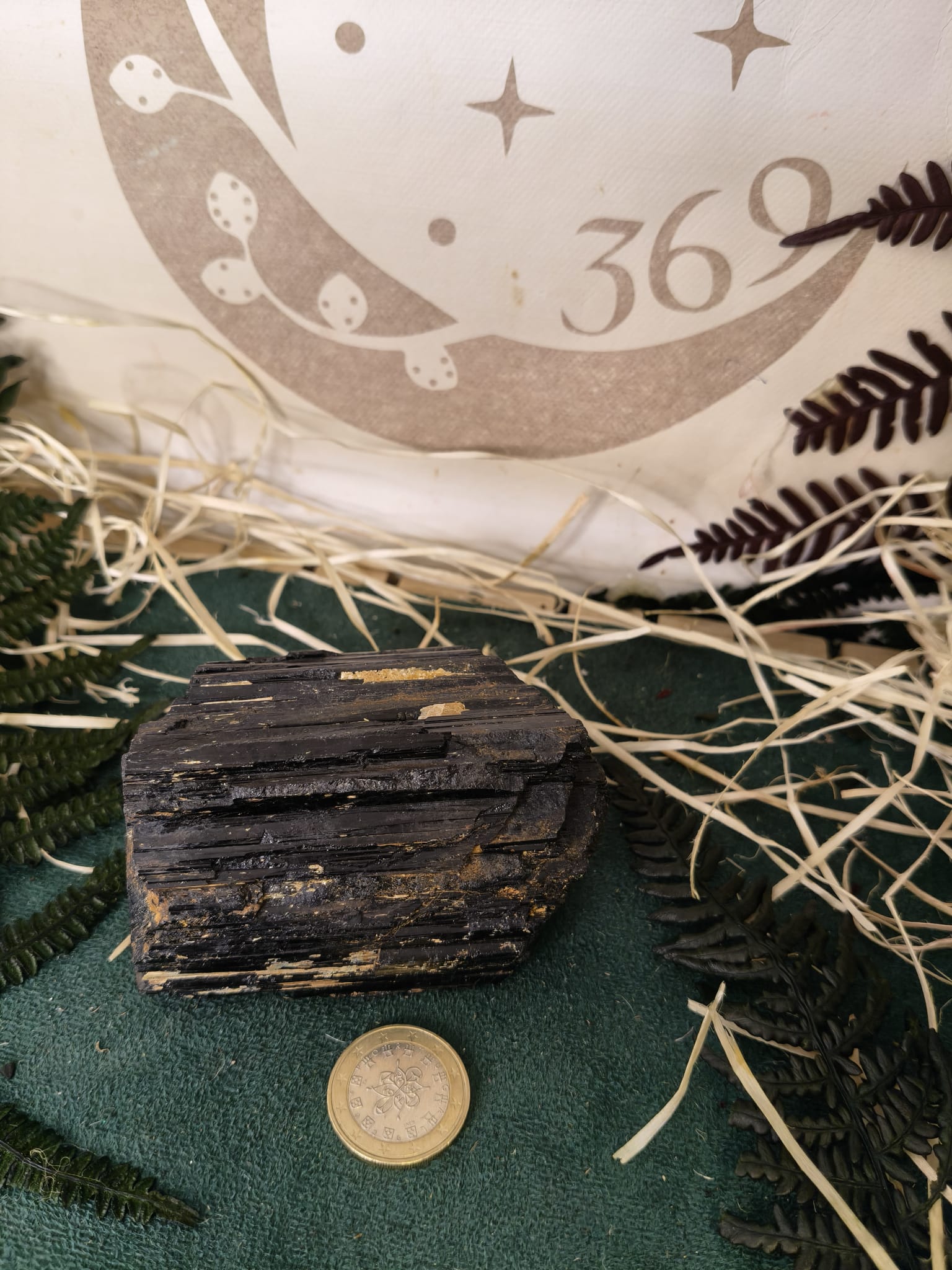 Turmalina Negra en Bruto – Pieza de 400 g aprox.