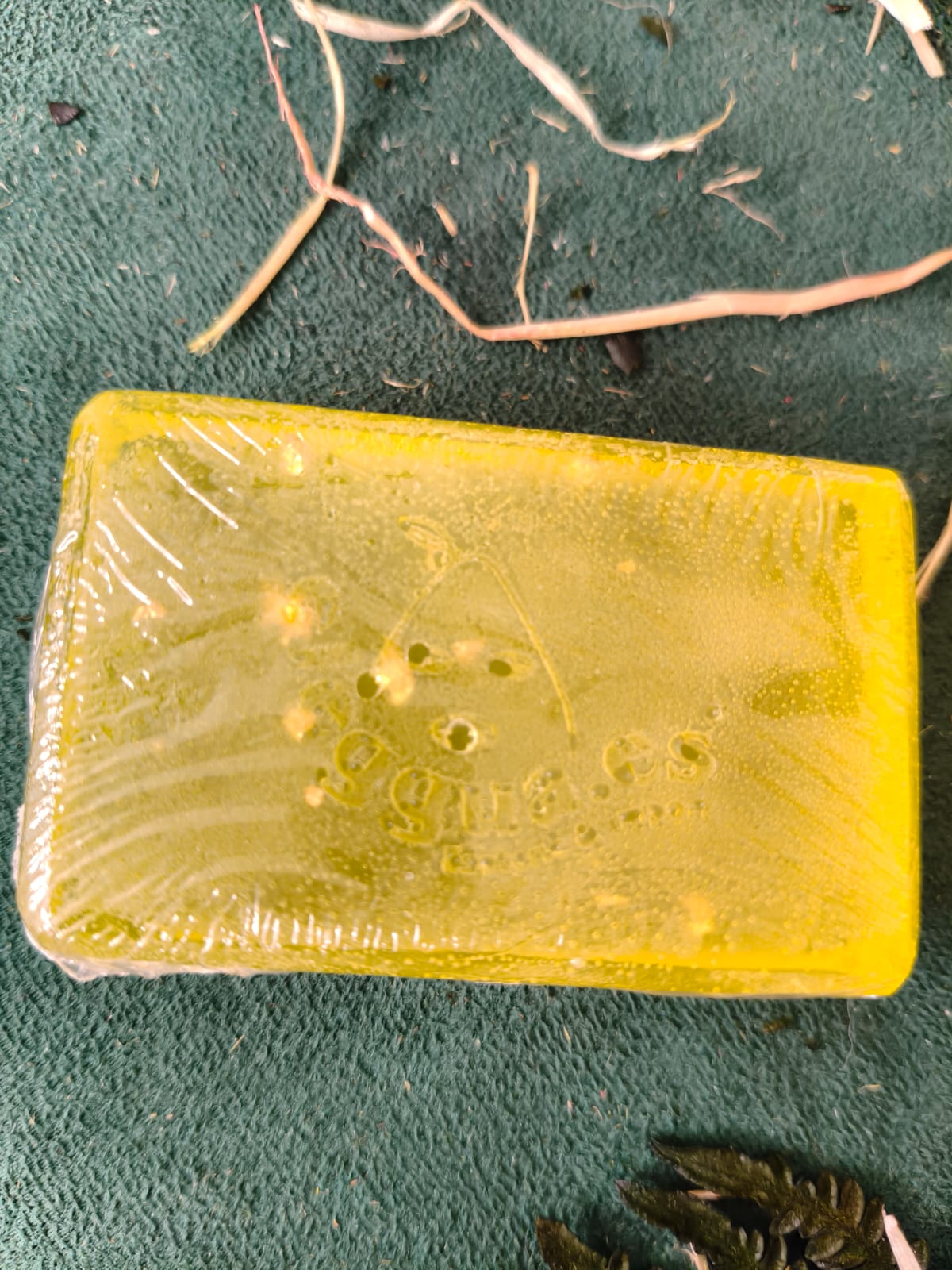 🔮 Jabón Esotérico con Láminas de Oro 24K - Imagen 3