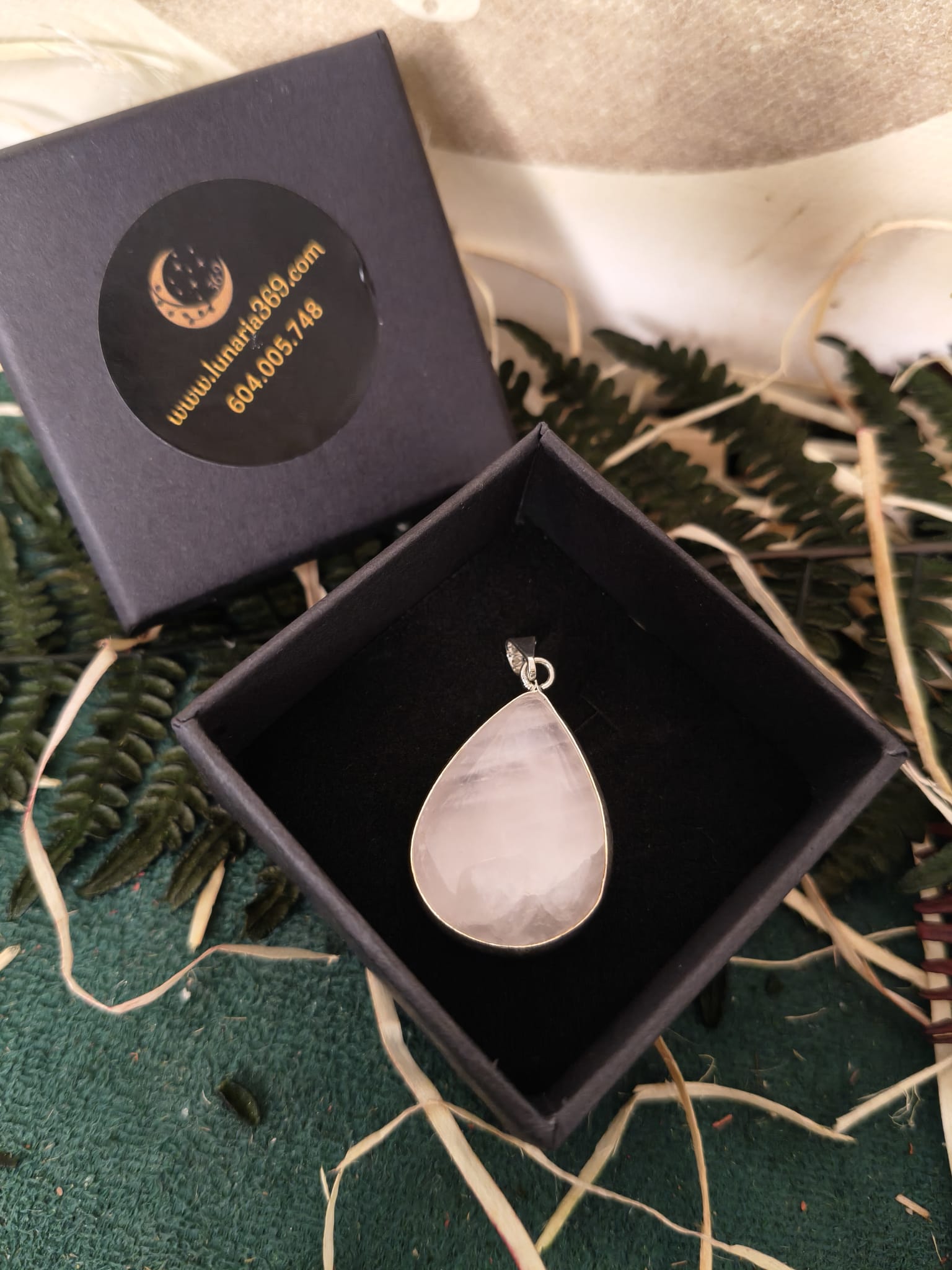 🔮 Colgante de Cuarzo Rosa con Baño de Plata - Imagen 3