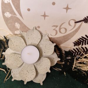 Portavela Flor Blanca Loto Redondo 12x3 cm