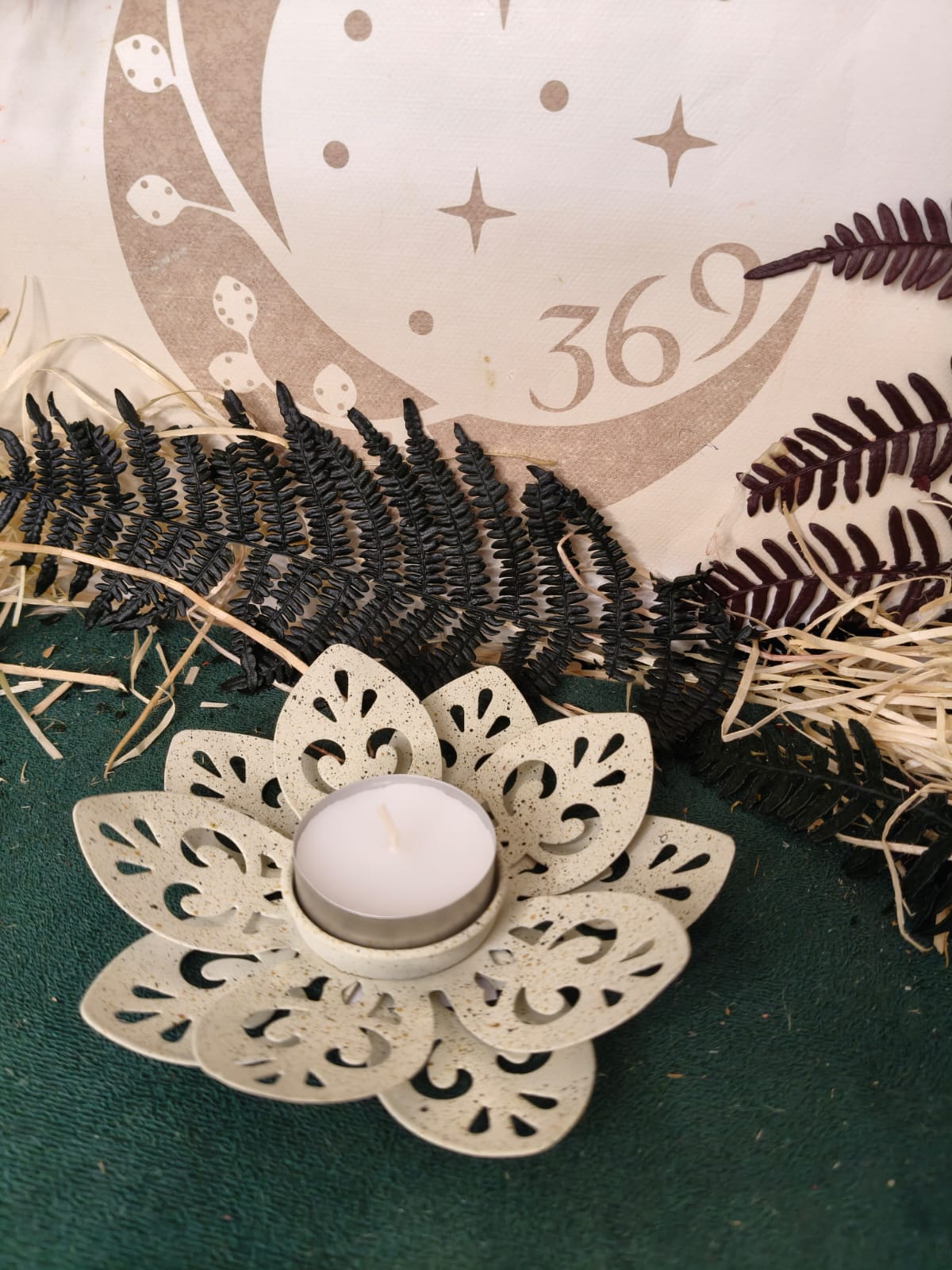 Portavela Flor Blanca Calada 12x3 cm - Imagen 2